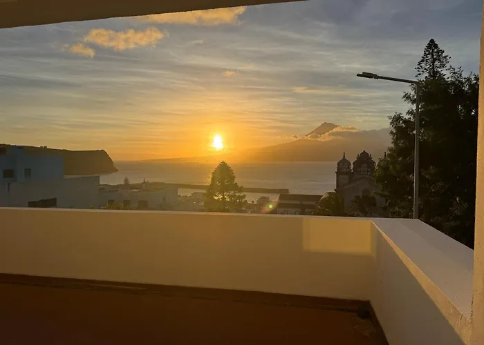 Entre Ilhas * Horta (Azores)